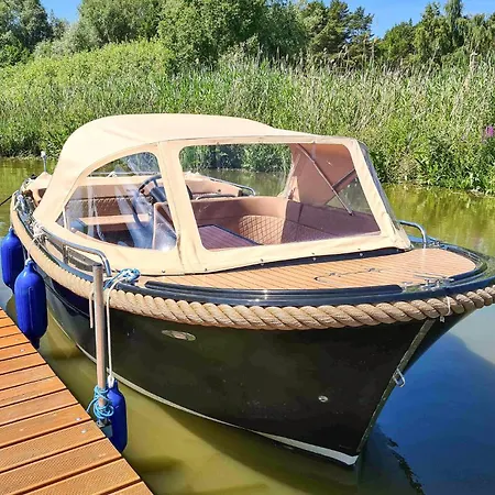 1 Bedroom Lovely In *