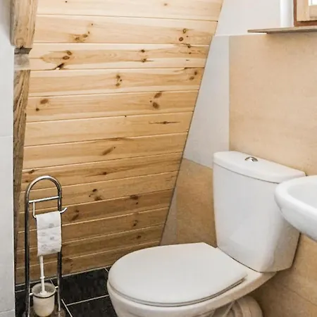 1 Bedroom Stunning In * 梅尔诺